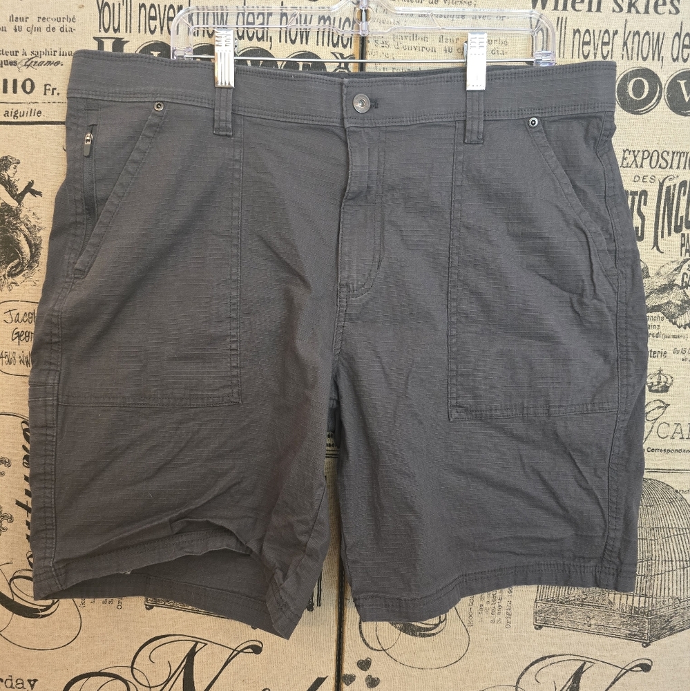 Weatherproof men's stretch shorts size 38
